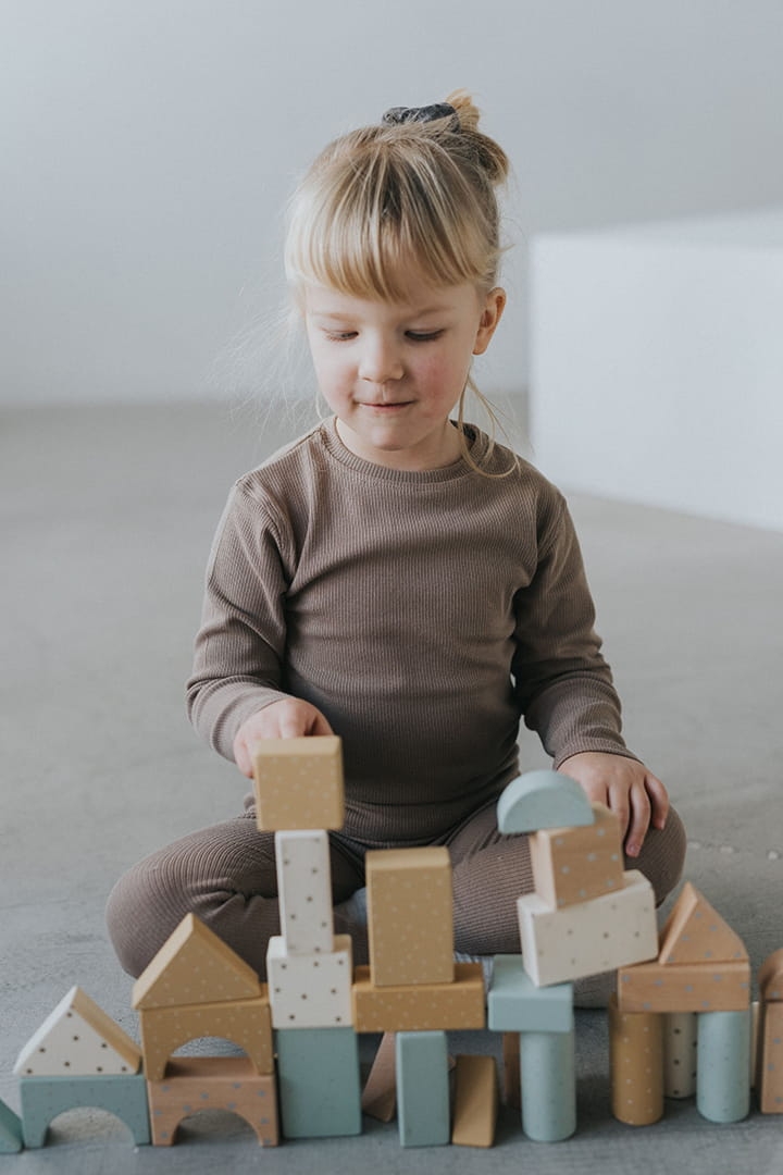 Longsleeve basic mocha Nooply