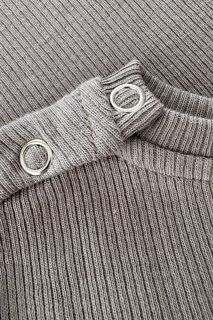 LONGSLEEVE BASIC_SZARY 1080 detal.png